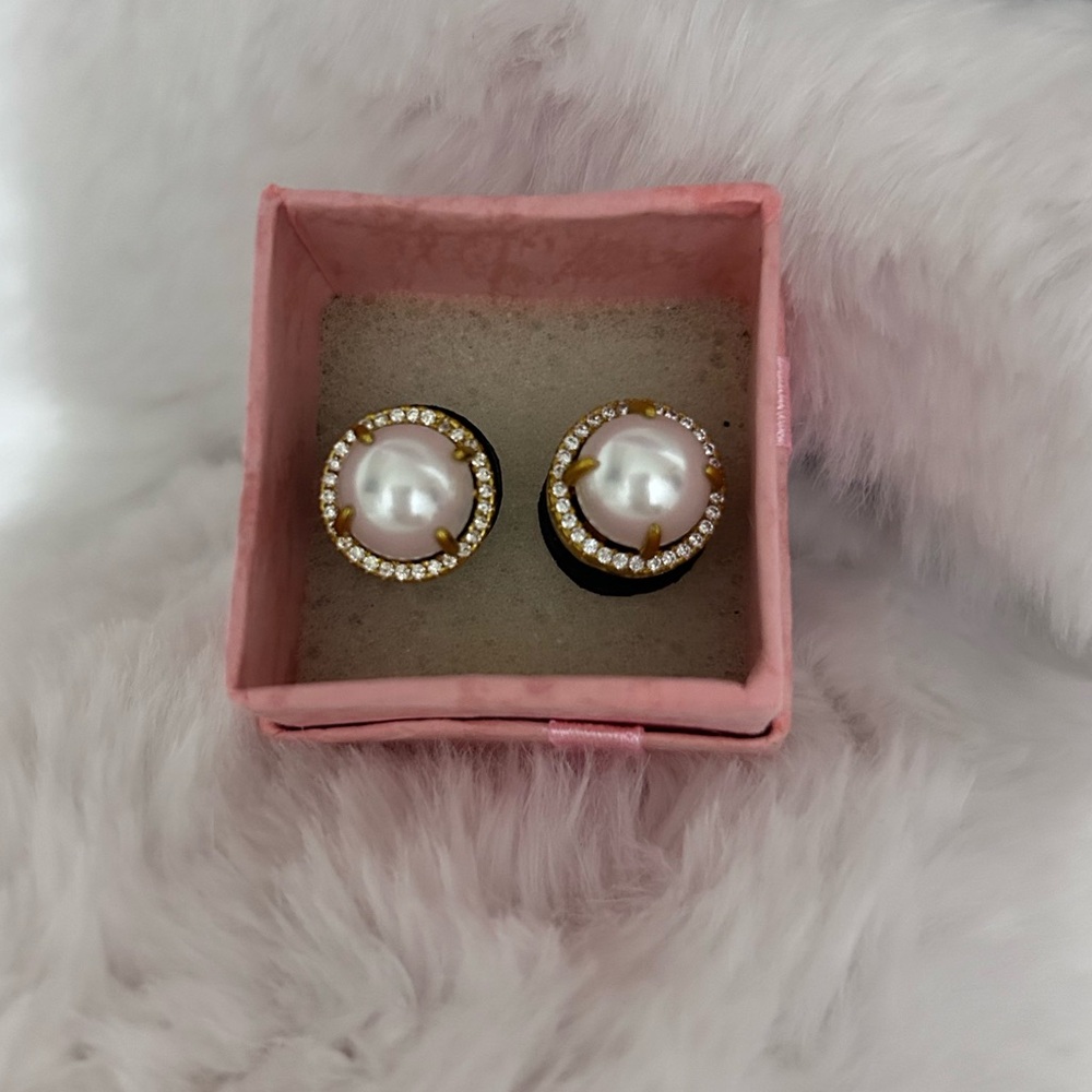 Elegant Pearl Stud Earrings with Gold & Diamond Accents